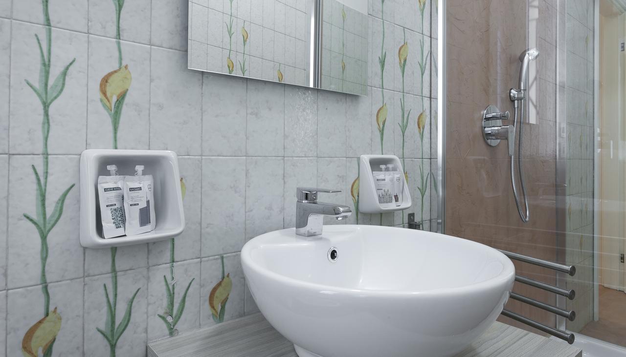 Italianway-Nerino Apartment Milano Exterior foto